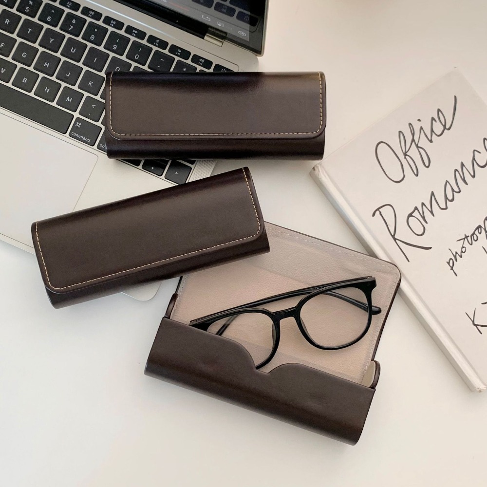 Travel Accessories High End - حافظة نظارات كلاسيكية بتصميم بسيط، حقيبة