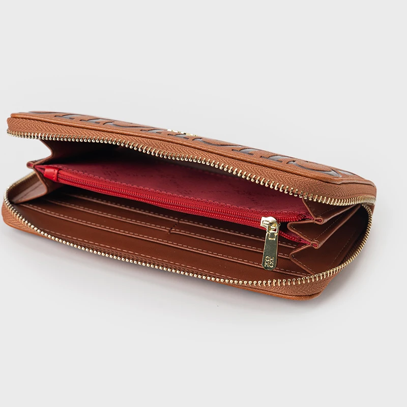 محفظة طويلة للنساء من CH بتصمي - مراجعة Travel Accessories Designer وسعره